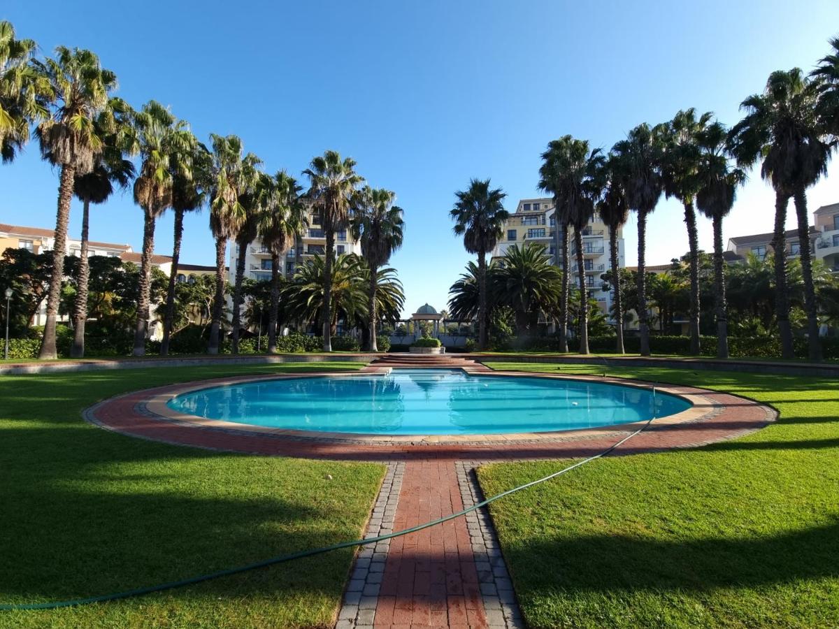 Island Club